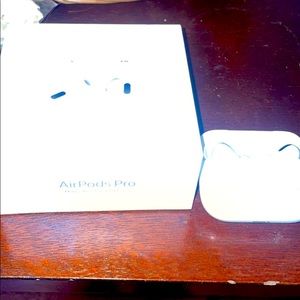 Air pods pro gen 3 with charging case